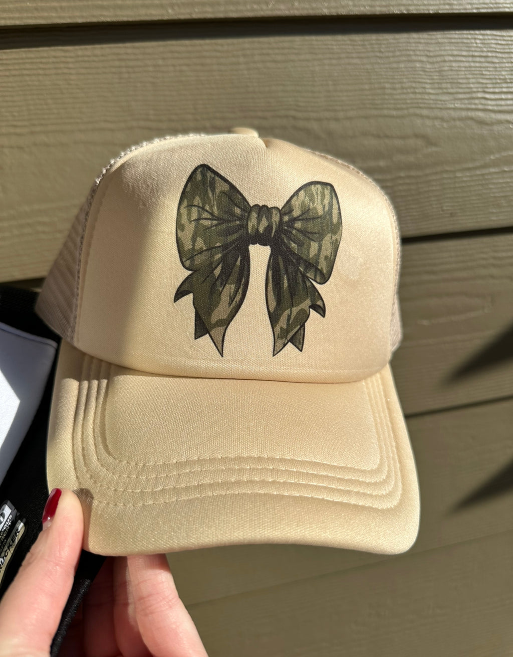 Camo Bow Trucker Hat - RTS